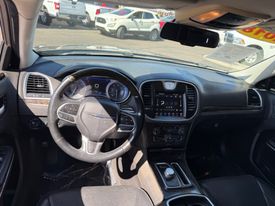 2018 Chrysler 300