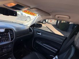 2018 Chrysler 300