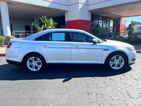 2016 Ford Taurus