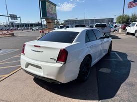 2019 Chrysler 300