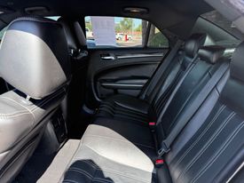 2019 Chrysler 300