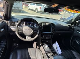 2019 Chrysler 300