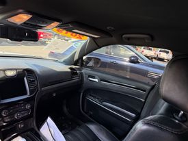 2019 Chrysler 300