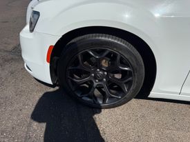 2019 Chrysler 300