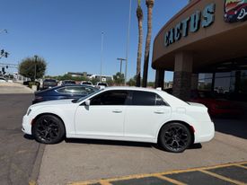 2019 Chrysler 300
