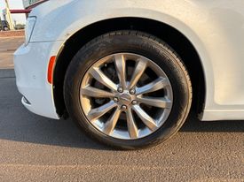 2018 Chrysler 300