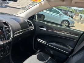 2020 Chrysler 300