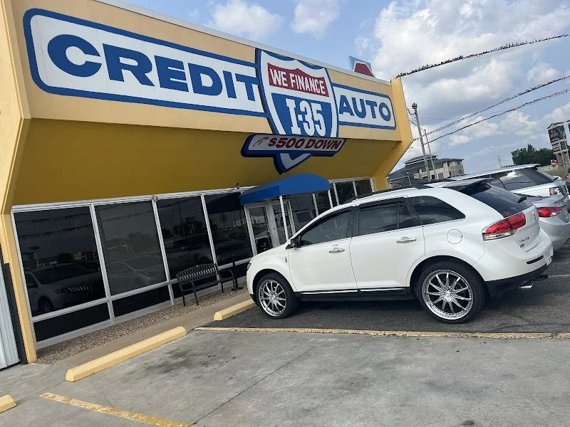 I-35 Credit Auto Oklahoma City storefront