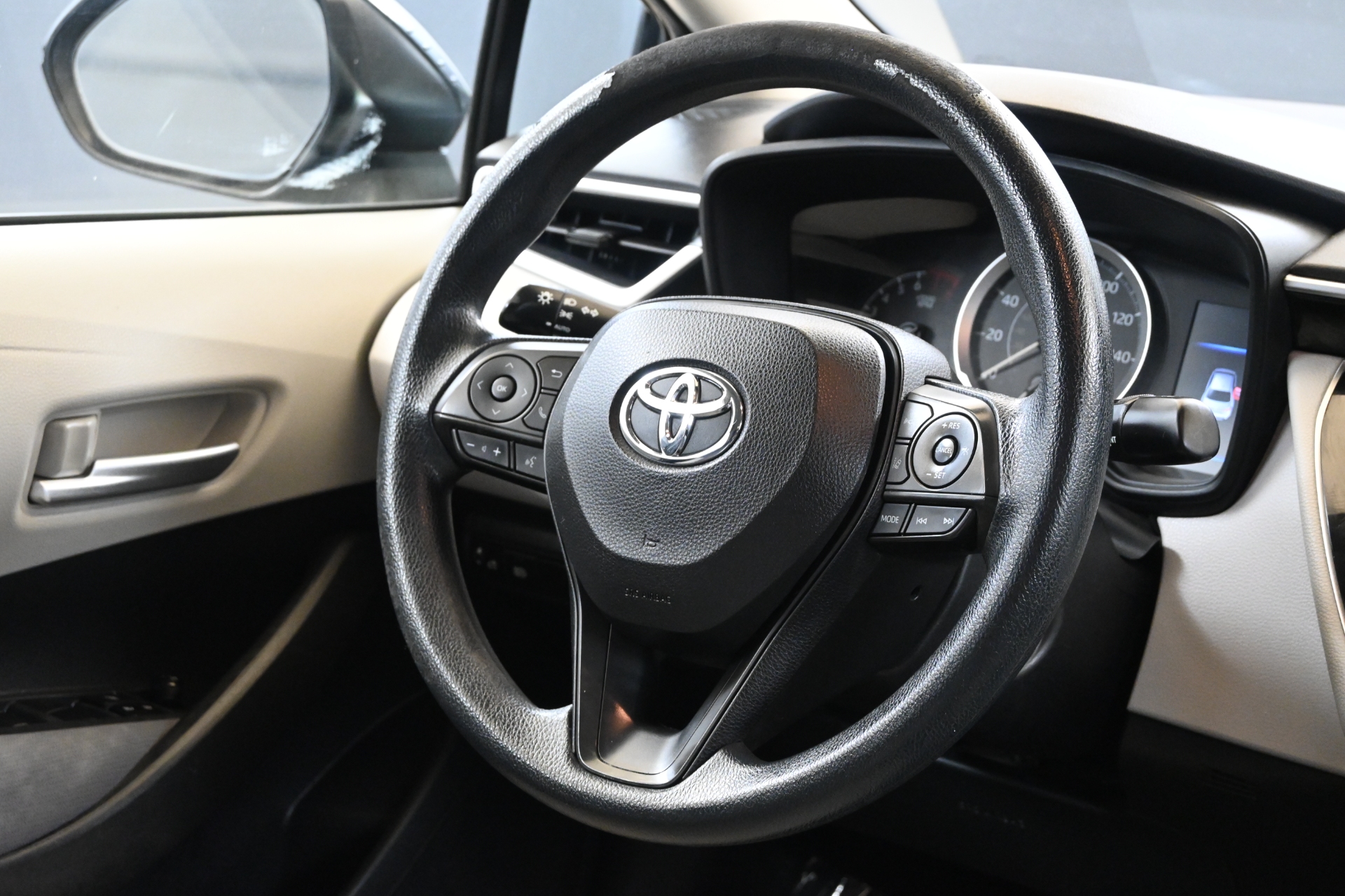 2021 Toyota Corolla LE - Photo 6
