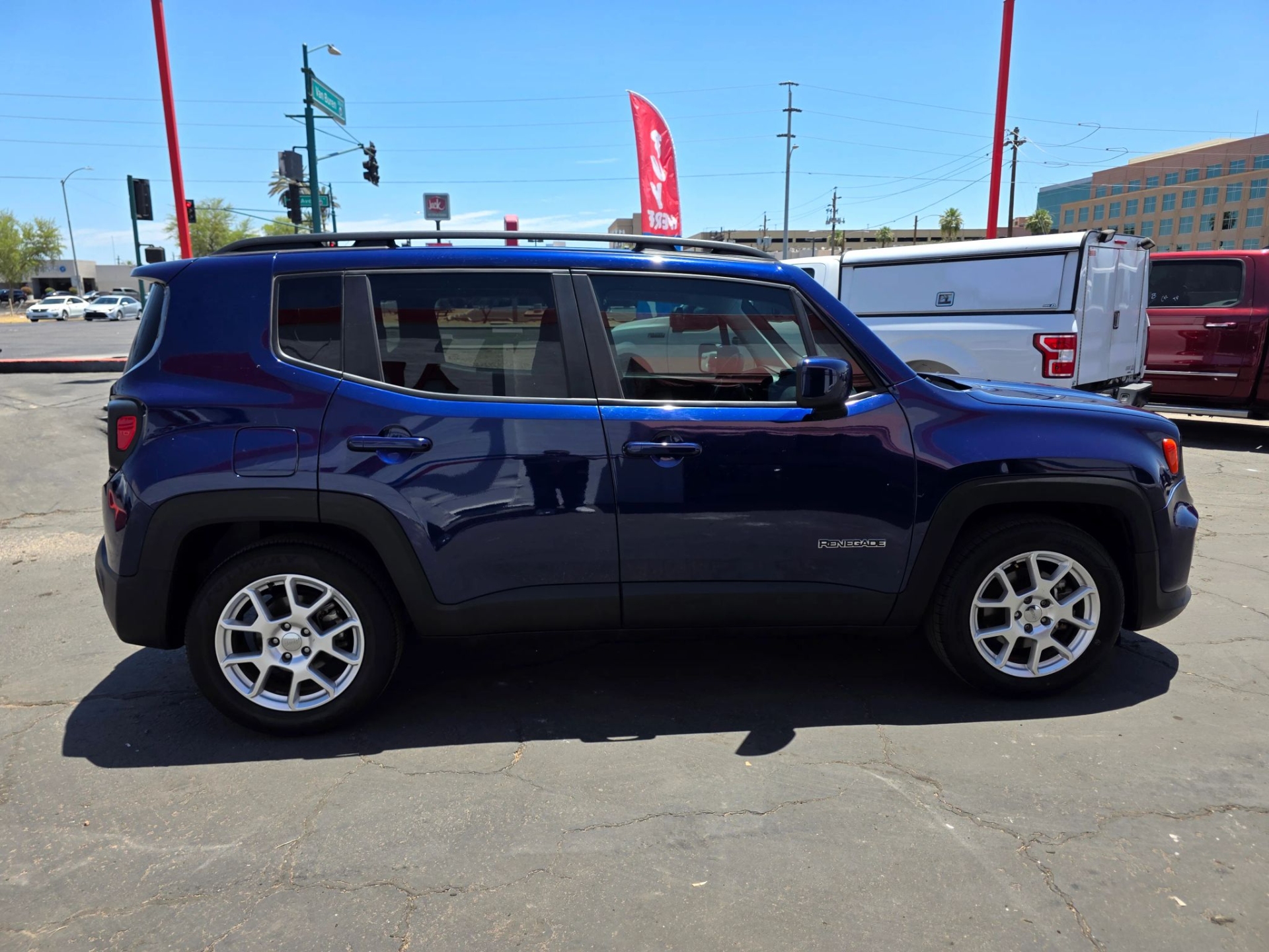 2020 Jeep Renegade Latitude - Photo 6