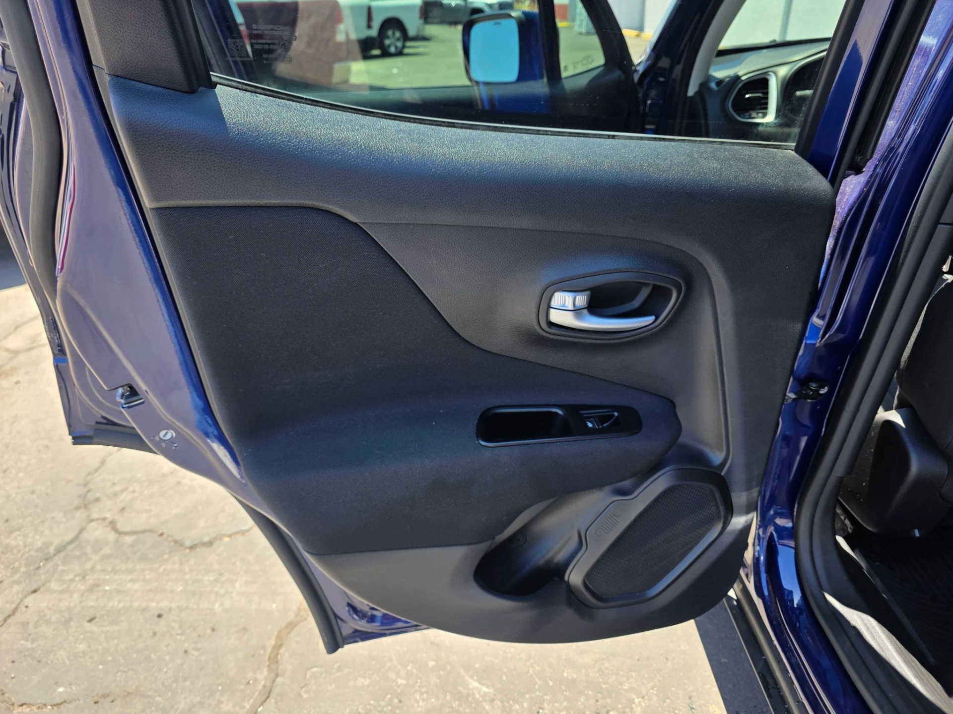 2020 Jeep Renegade Latitude - Photo 13