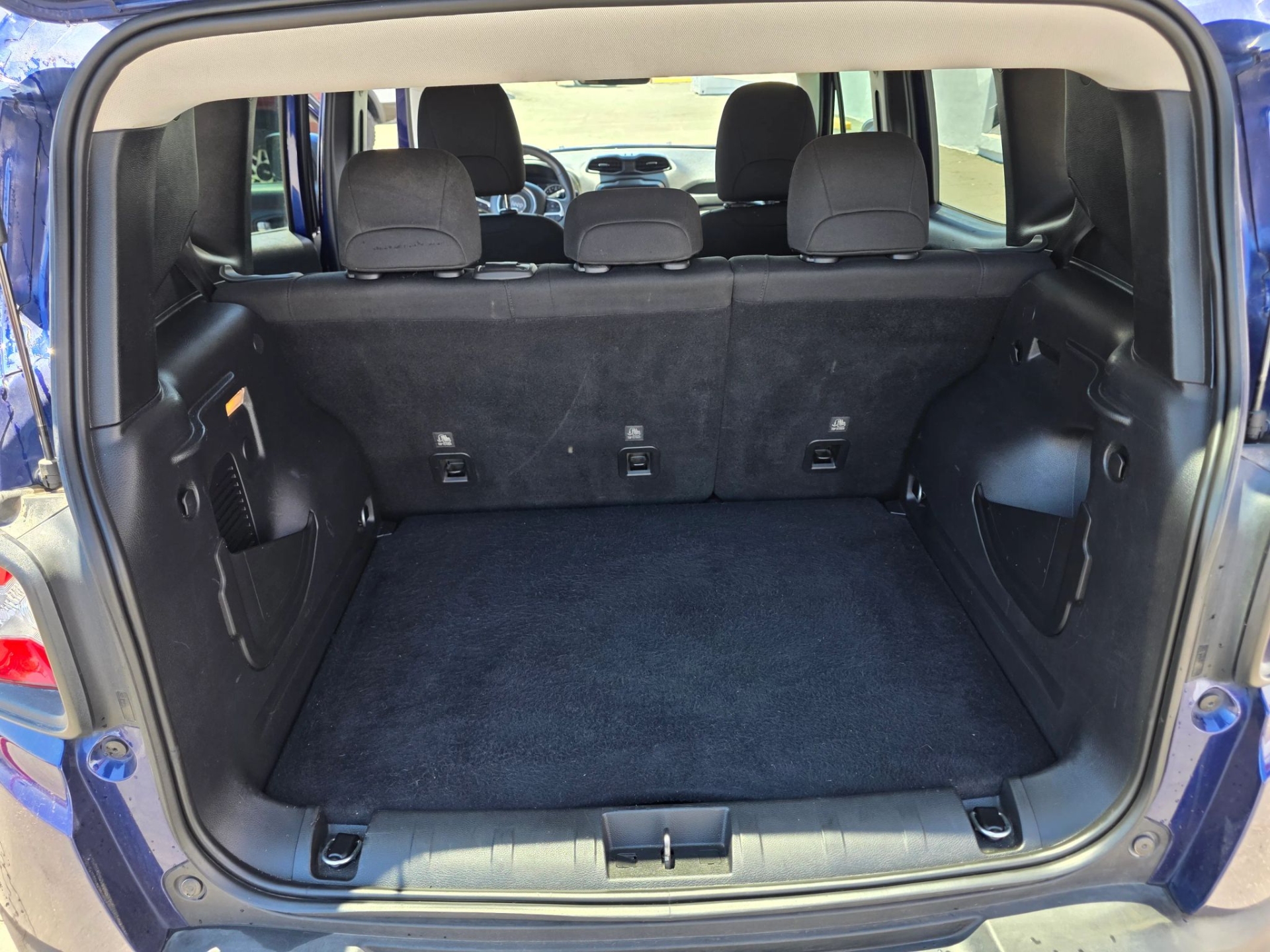2020 Jeep Renegade Latitude - Photo 14
