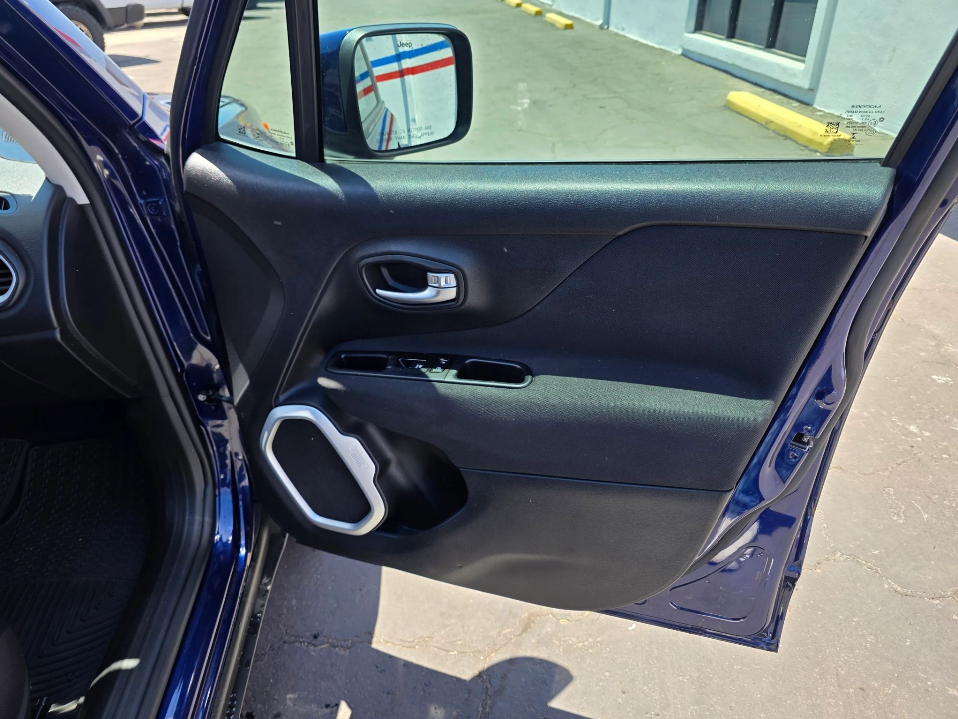 2020 Jeep Renegade Latitude - Photo 21