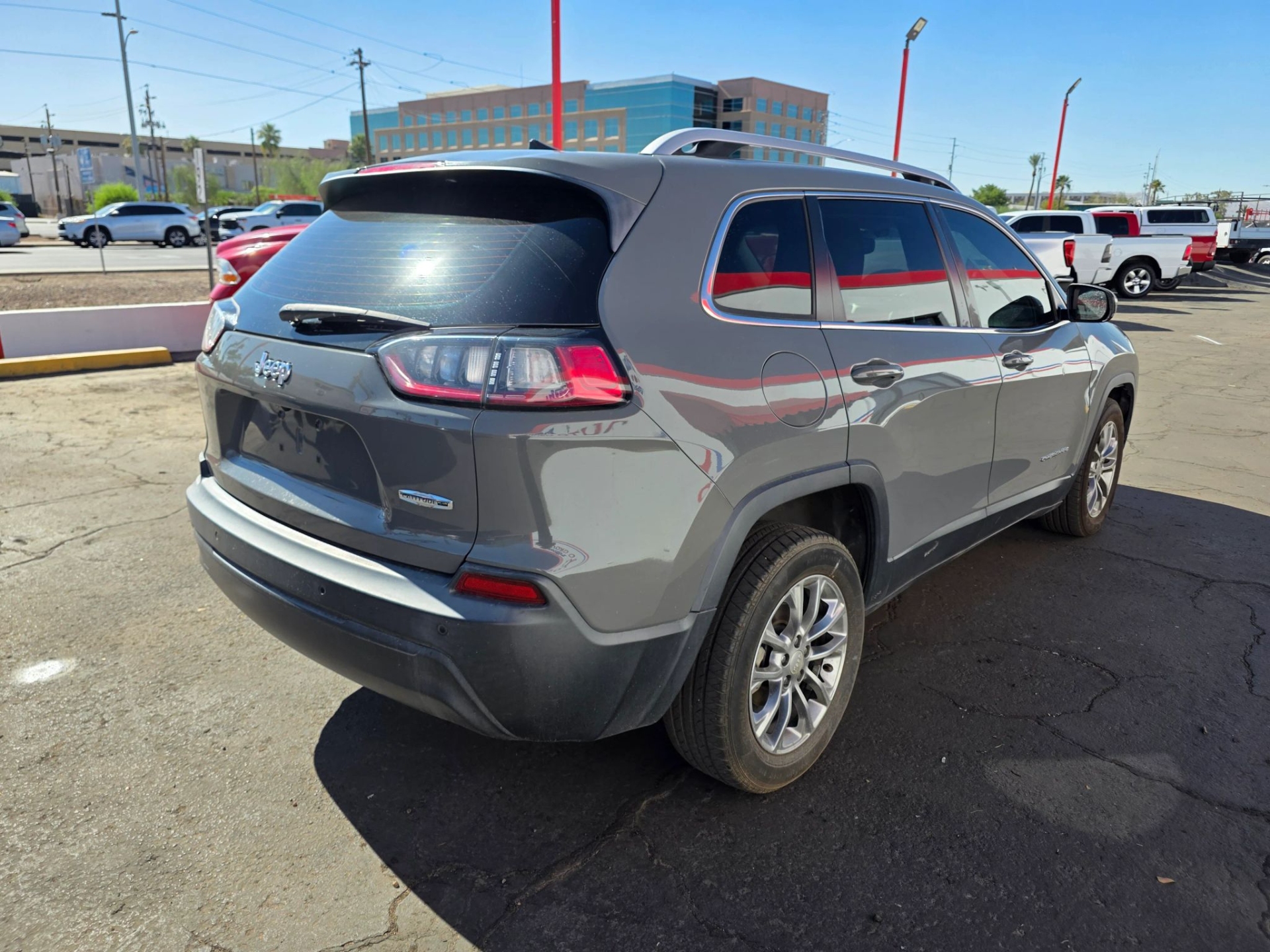 2021 Jeep Cherokee Latitude Plus - Photo 6