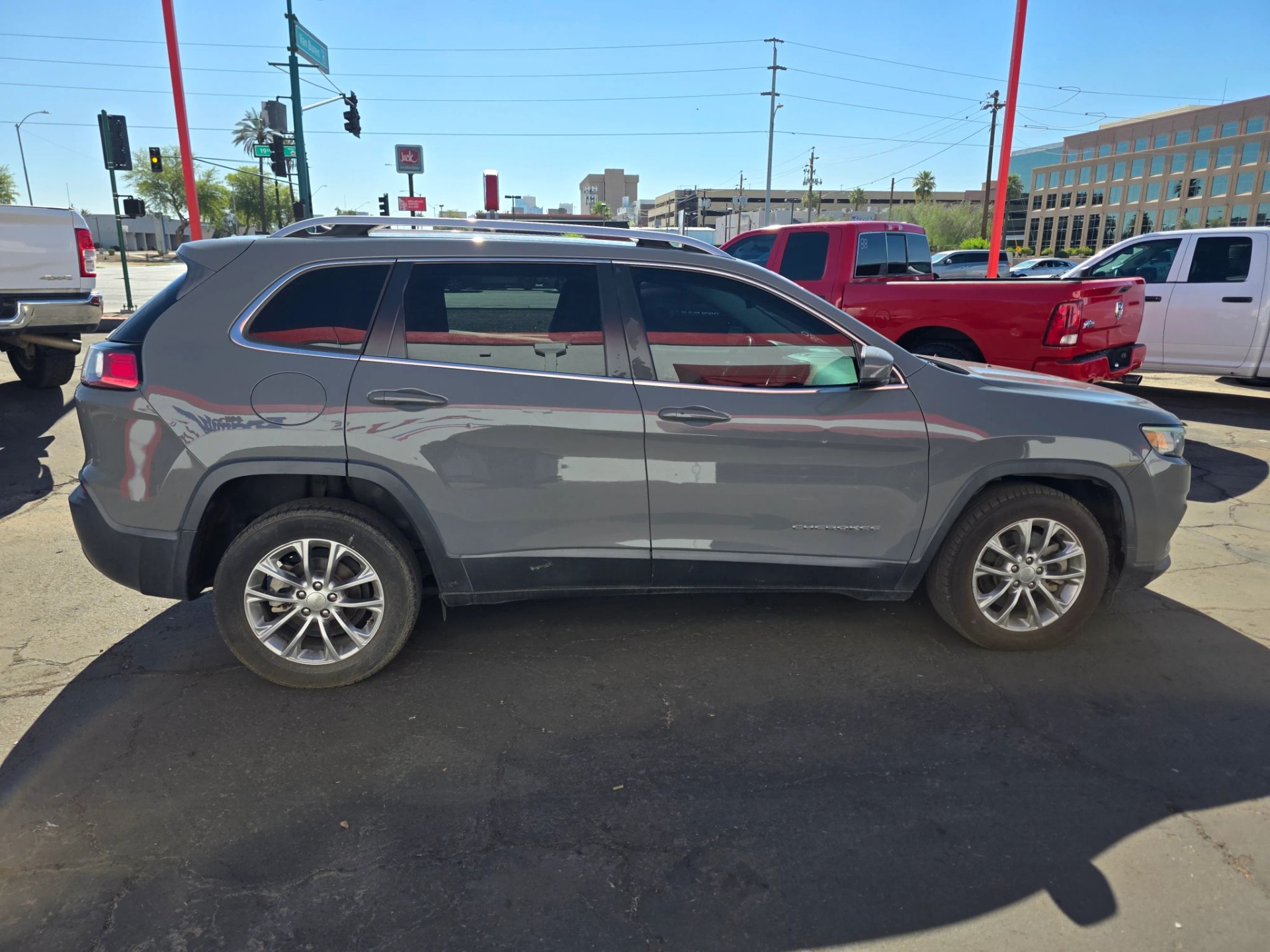 2021 Jeep Cherokee Latitude Plus - Photo 8