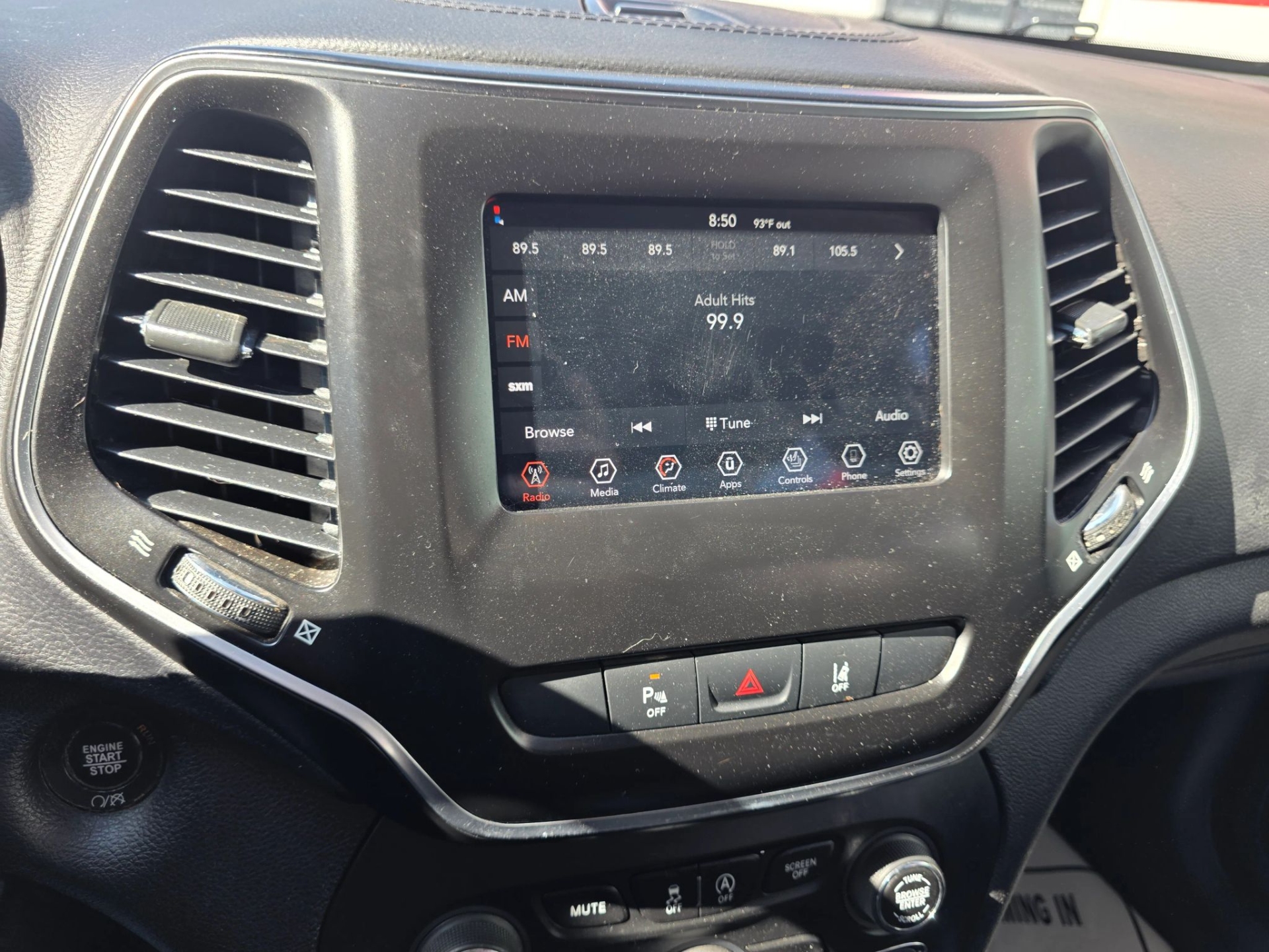 2021 Jeep Cherokee Latitude Plus - Photo 23