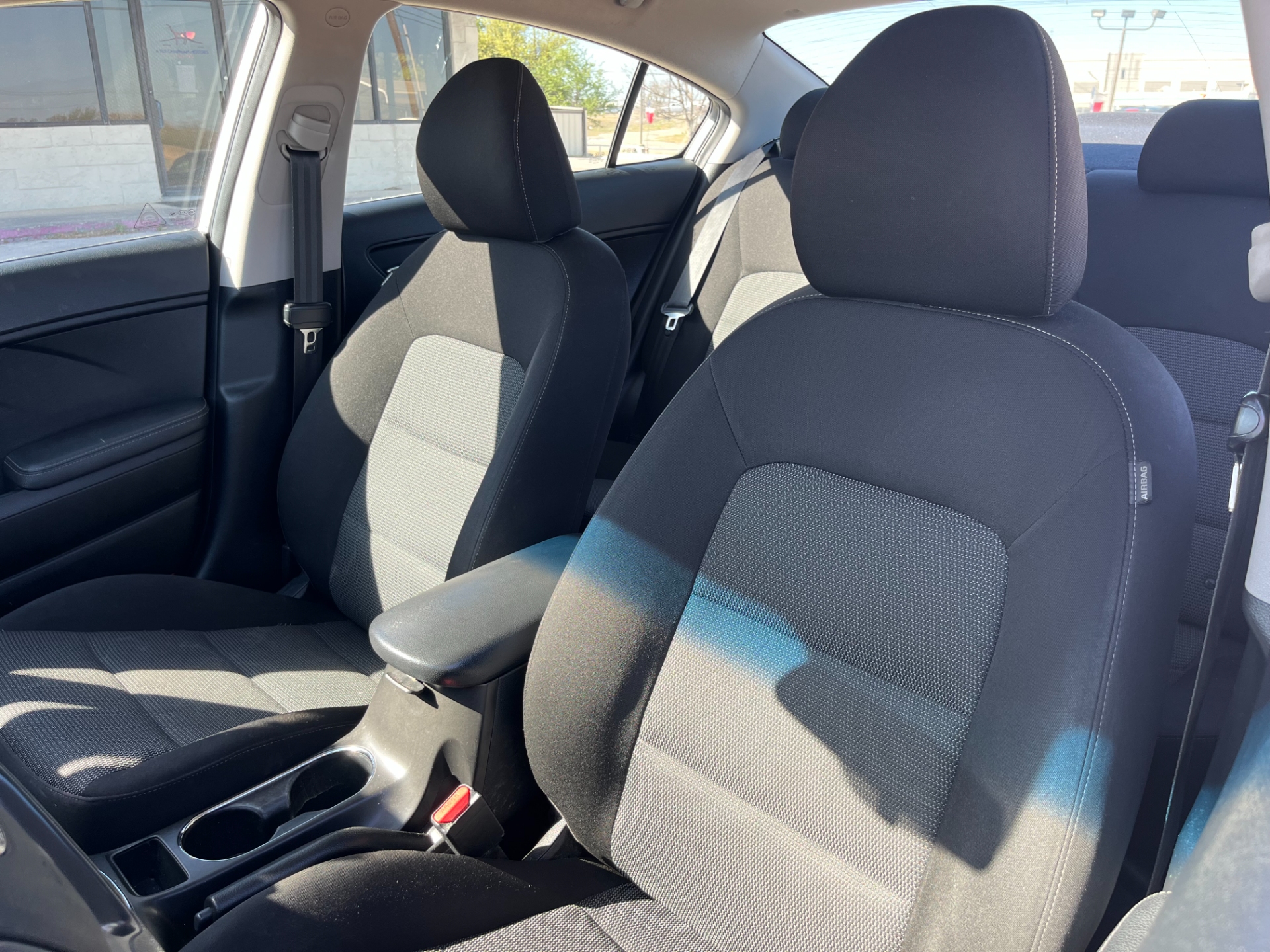 2018 Kia FORTE LX - Photo 14