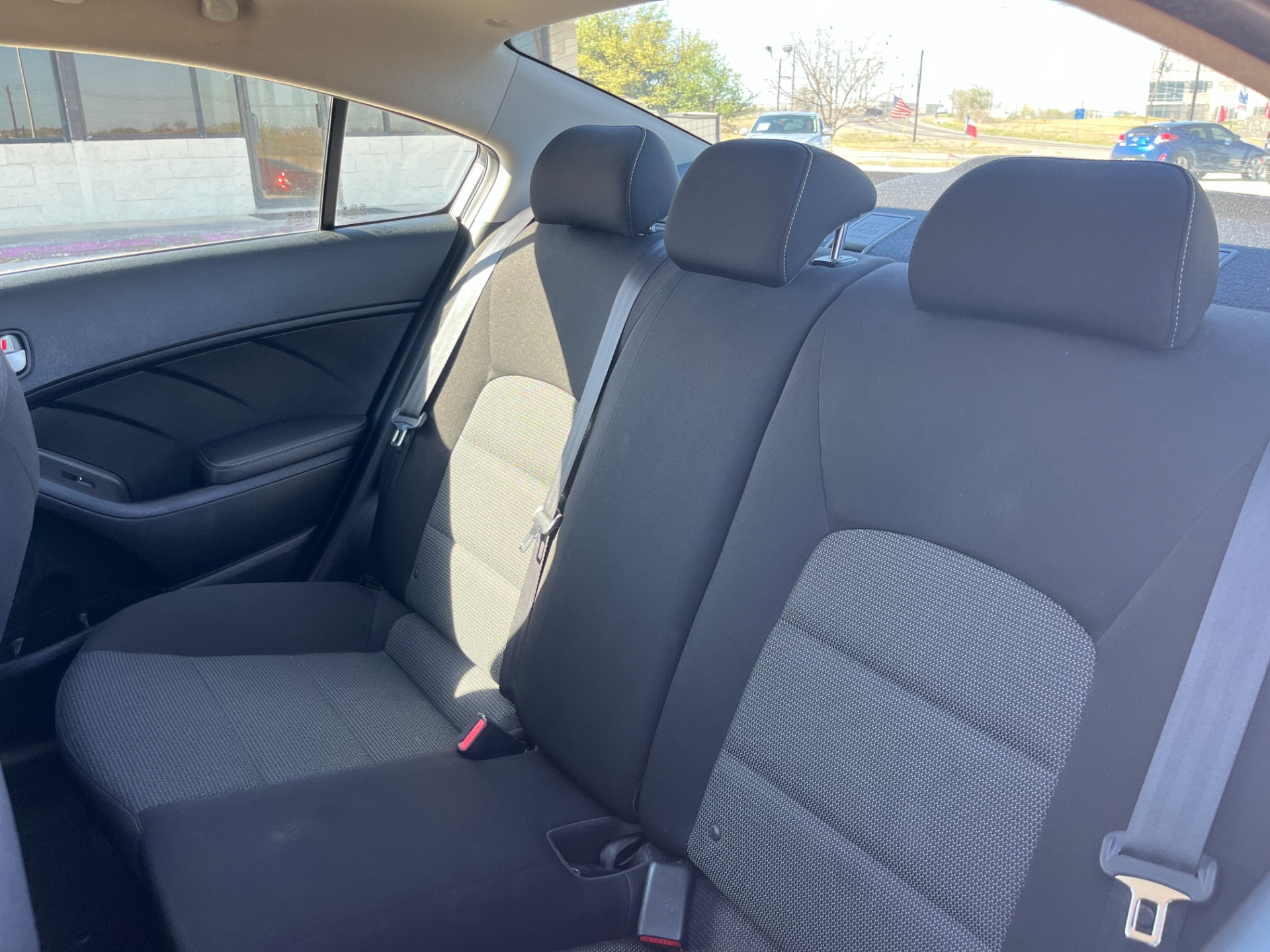 2018 Kia FORTE LX - Photo 15