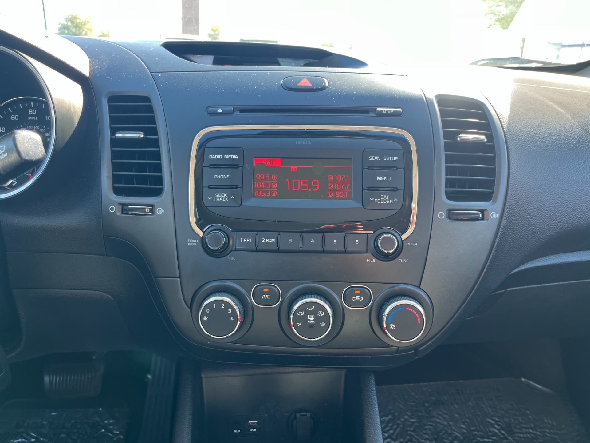 2018 Kia FORTE LX - Photo 12