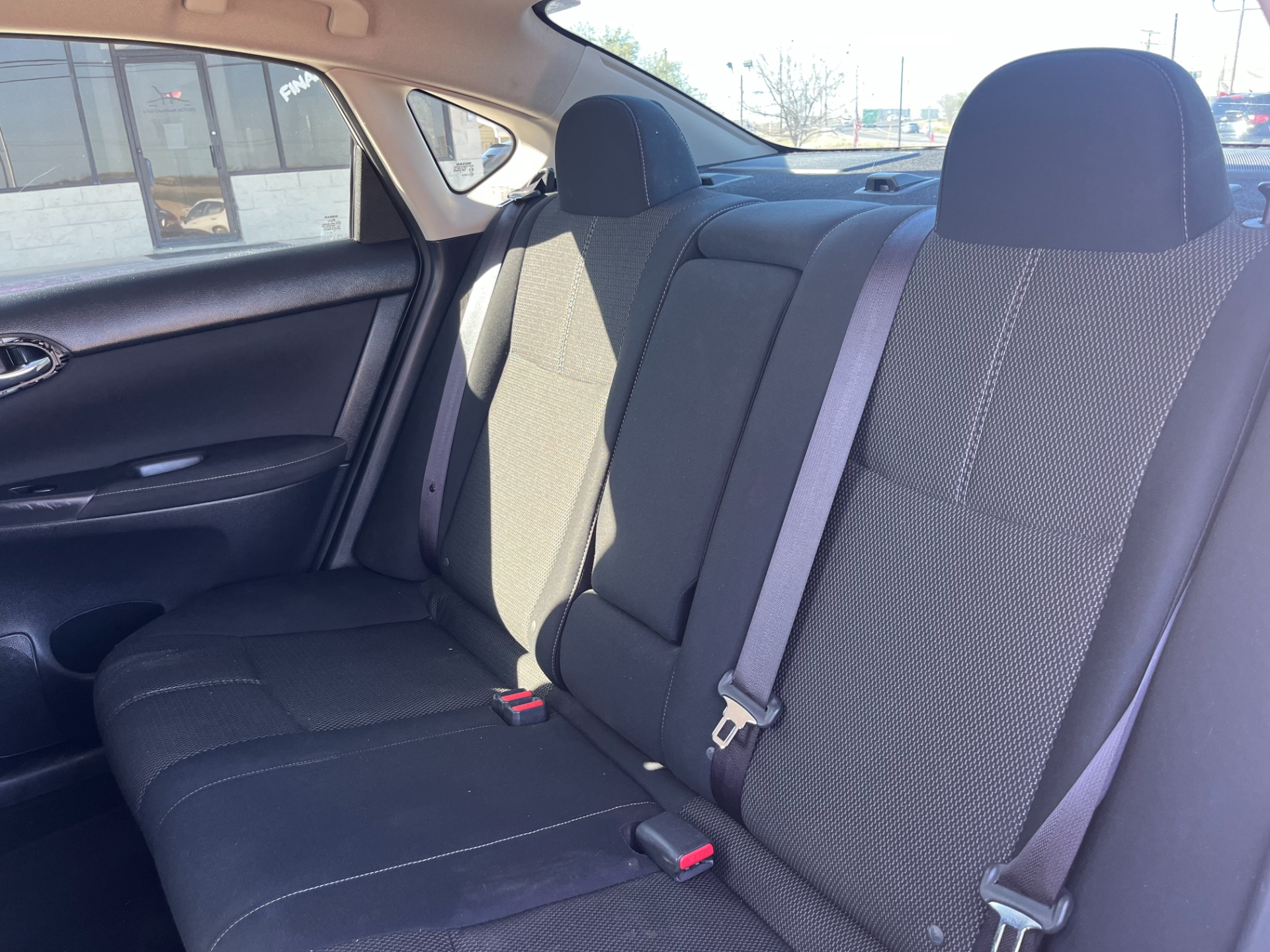2014 Nissan Sentra S - Photo 16