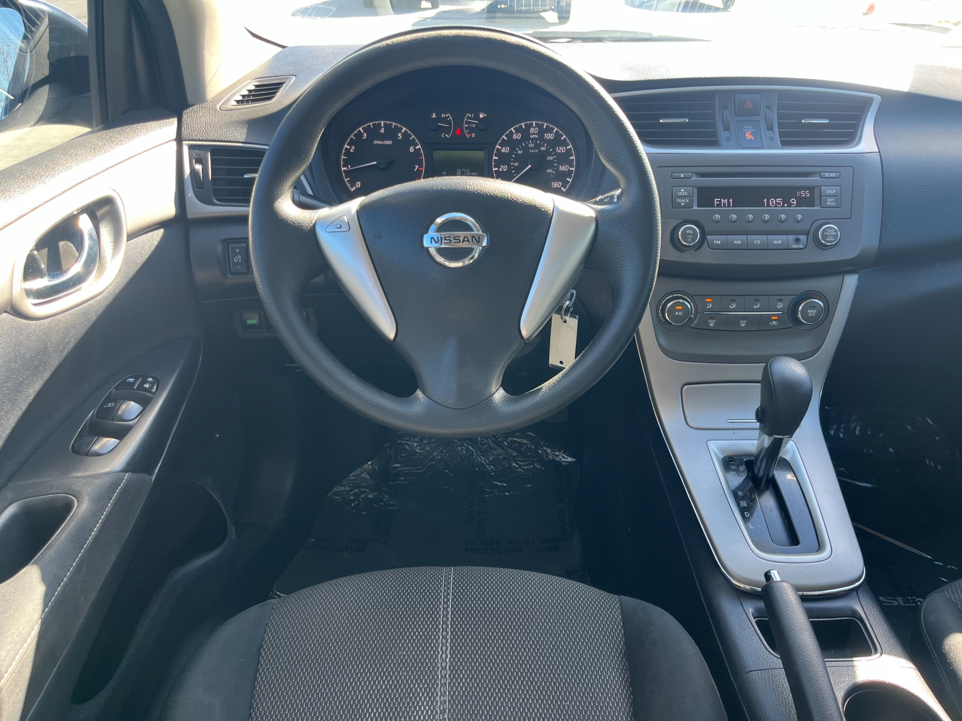 2014 Nissan Sentra S - Photo 10