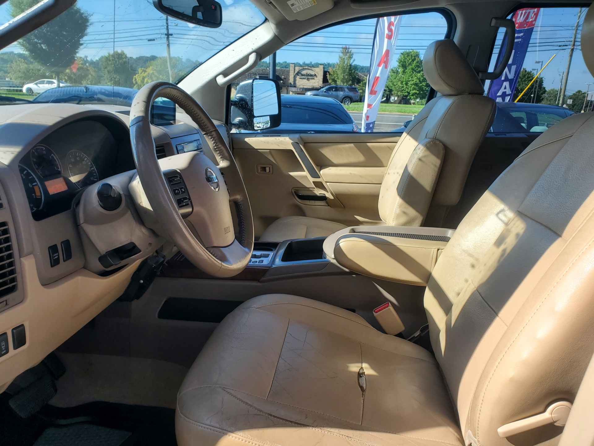 2012 Nissan Titan SL - Photo 13