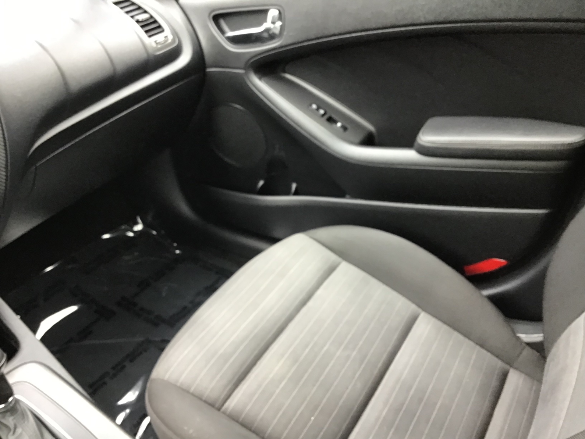 2014 Kia Forte EX - Photo 15